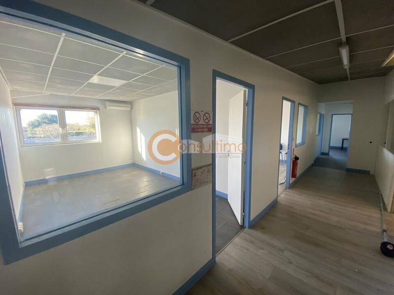 Local commercial - 991 m²