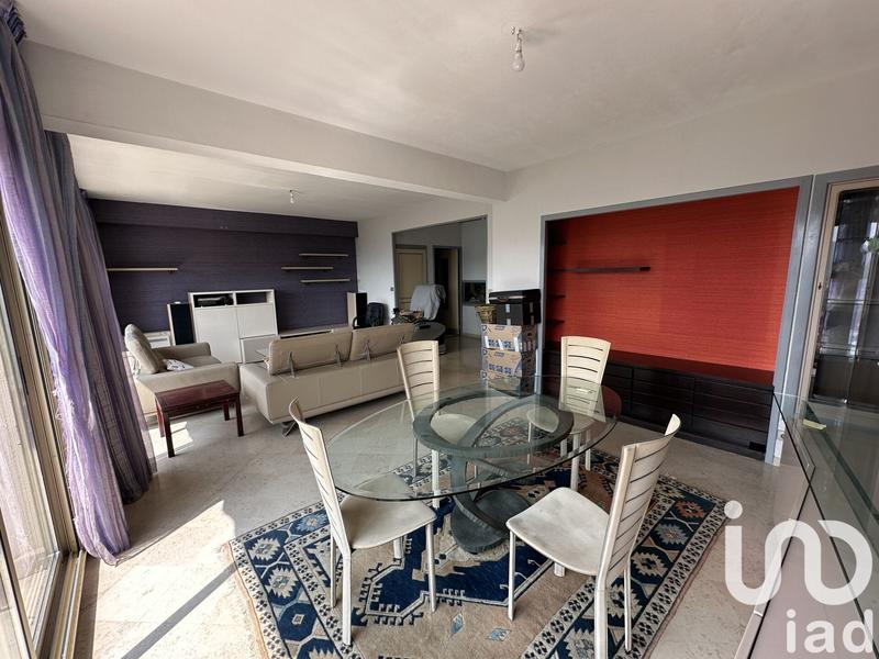 Appartement - 95 m² - 4 pièces