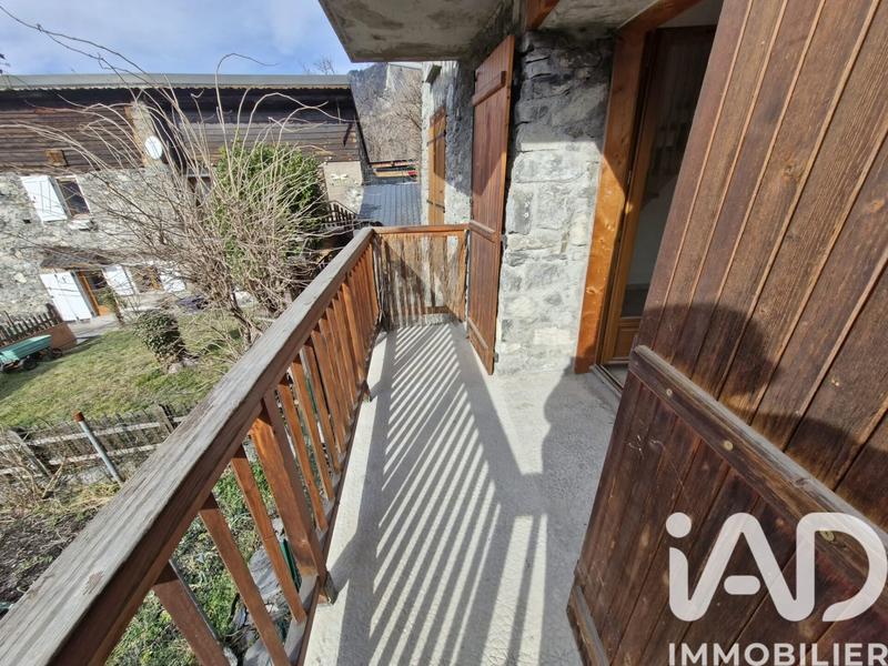 Maison - 98 m² - 5 pièces