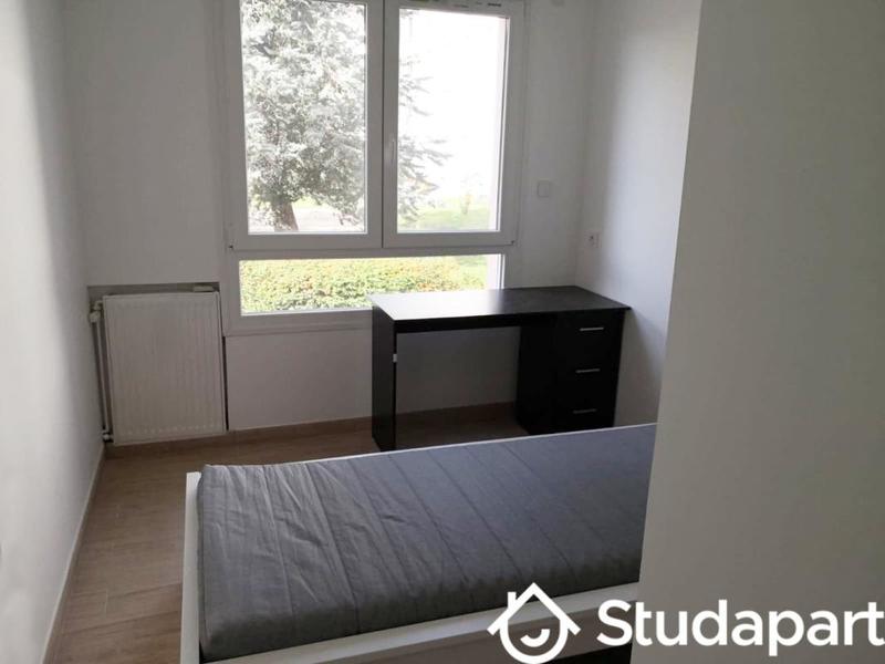 Chambre - 9 m² - 1 pièce