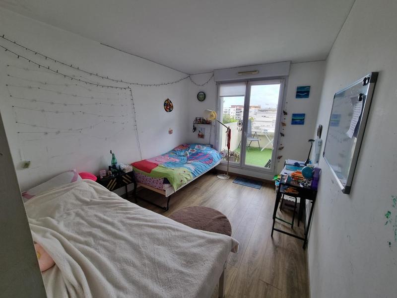 Appartement - 77 m² - 4 pièces