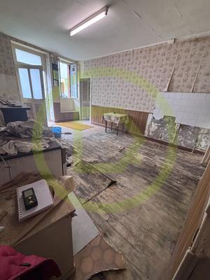 Maison - 80 m² - 5 pièces