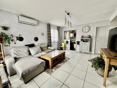 Maison - 96 m² - 5 pièces