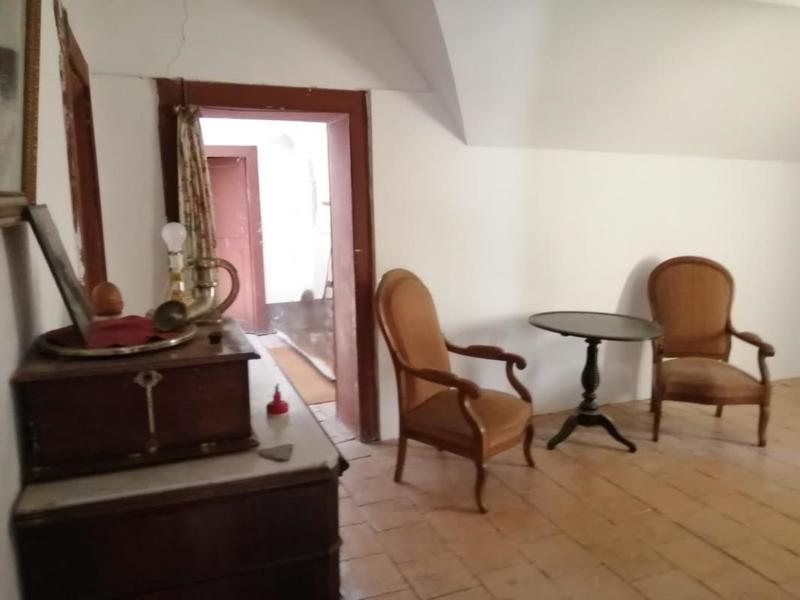 Maison - 240 m² - 9 pièces