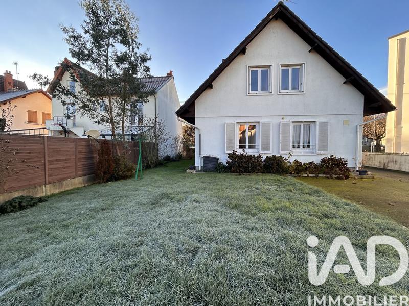 Maison - 120 m² - 6 pièces