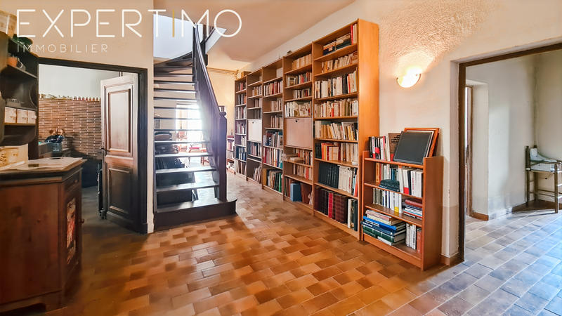 Maison - 307 m² - 10 pièces