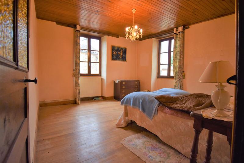 Maison - 200 m² - 6 pièces