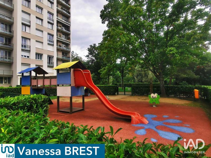 Appartement - 92 m² - 5 pièces