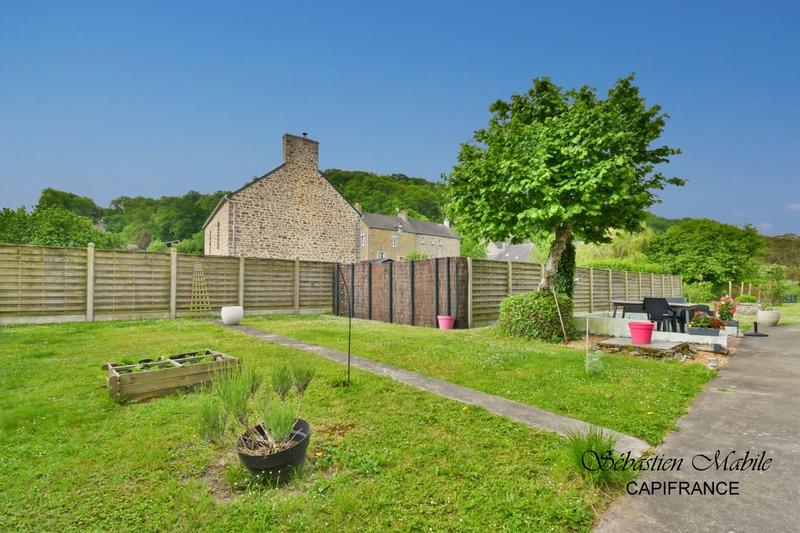 Maison - 212 m² - 7 pièces