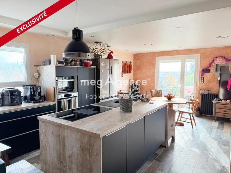 Maison - 91 m² - 5 pièces