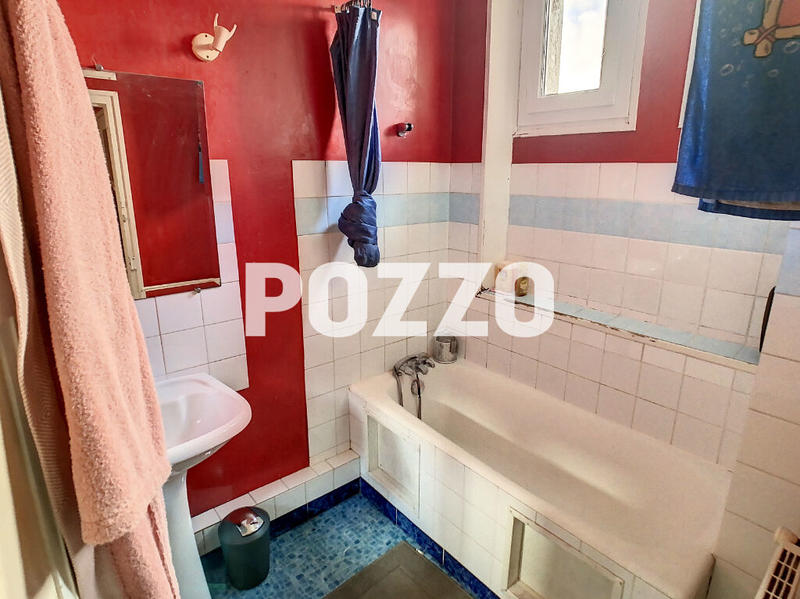 Immeuble - 7 pièces