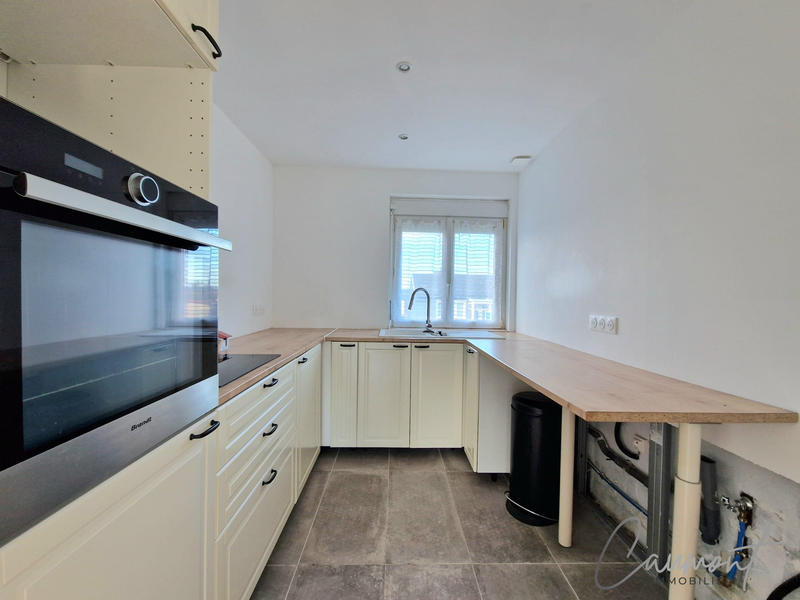 Maison - 99 m² - 5 pièces