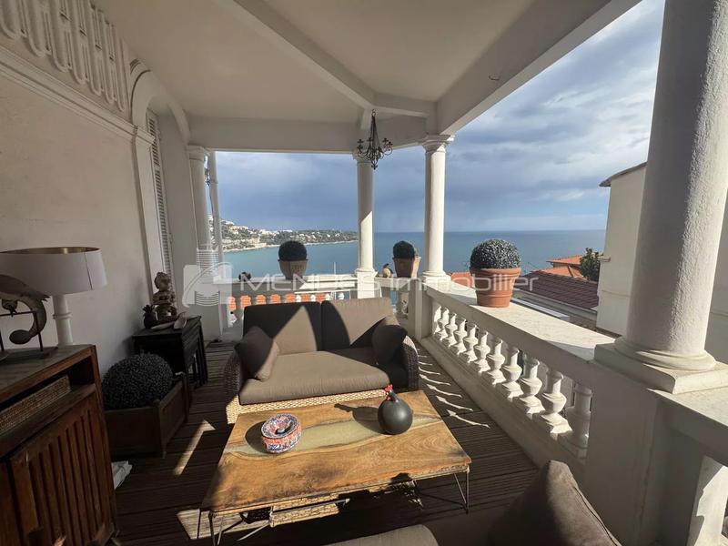 Villa - 169 m² - 7 pièces