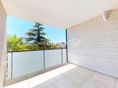 Duplex - 84 m² - 4 pièces