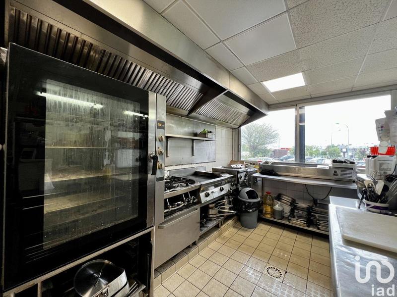 Local commercial - 305 m²