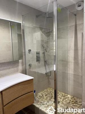 Chambre - 12 m² - 1 pièce