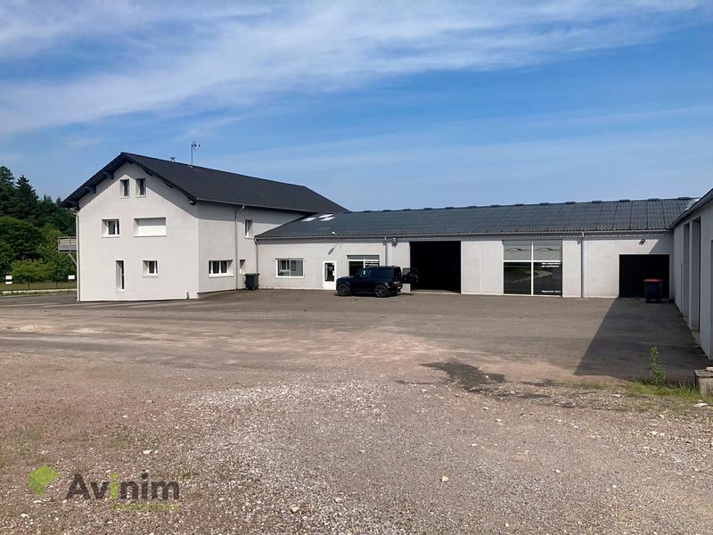 Local commercial - 1 000 m²