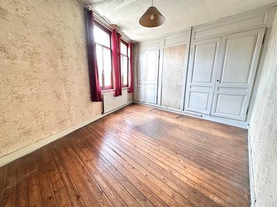 Maison - 86 m² - 8 pièces