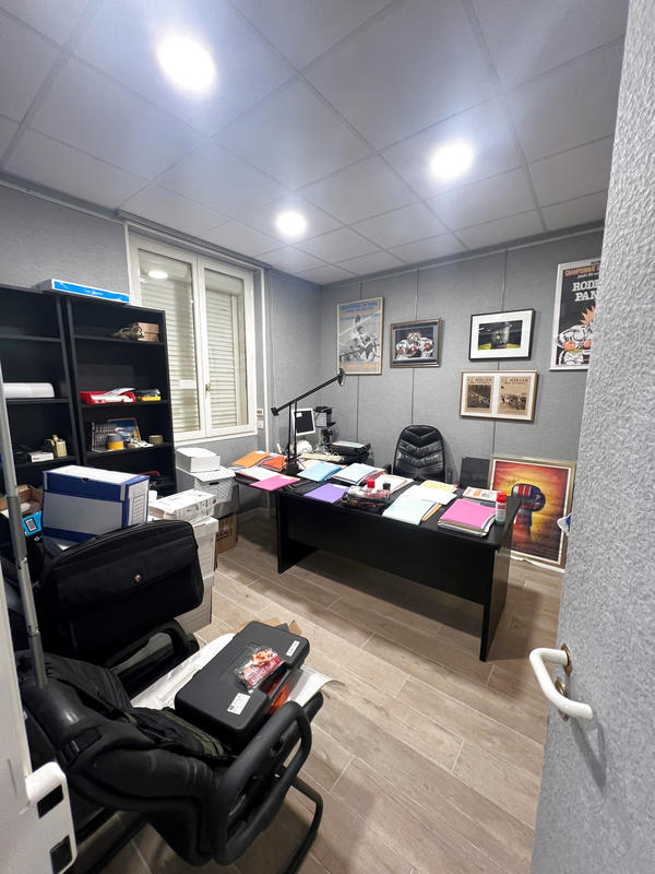 Bureau - 219 m²