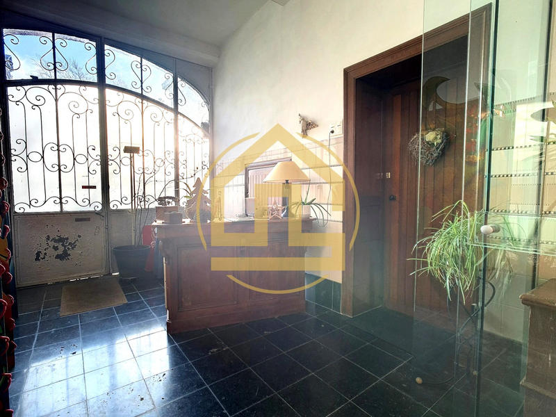 Maison - 430 m² - 13 pièces