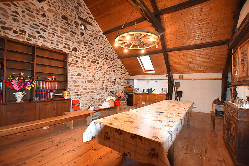 Maison - 133 m² - 8 pièces