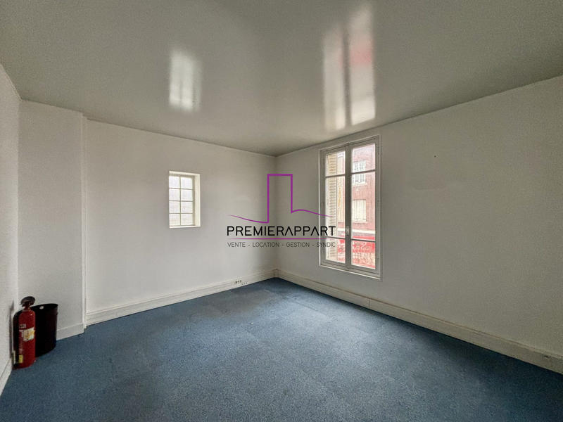 Local commercial - 228 m² - 5 pièces