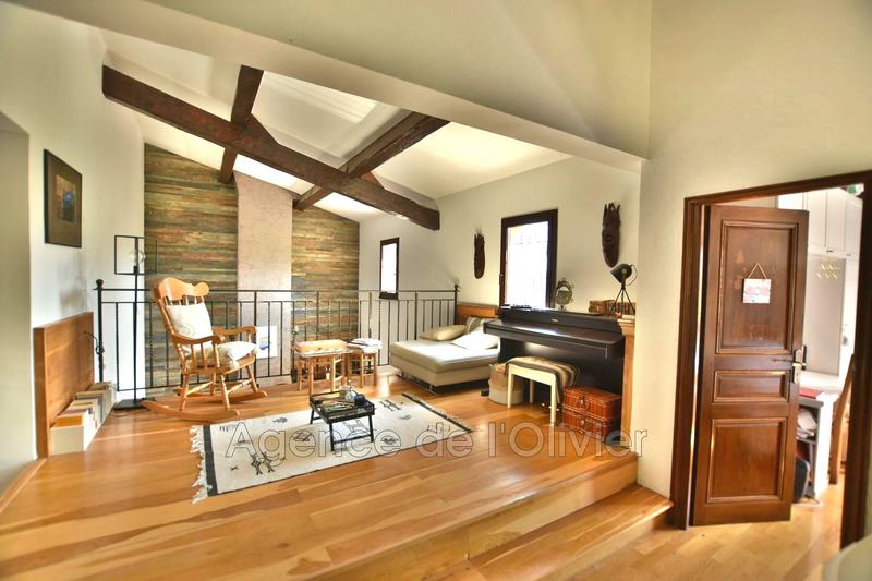 Villa - 188 m² - 6 pièces