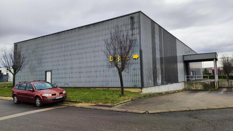 Local d'activité / Entrepôt - 972 m² - 5 pièces