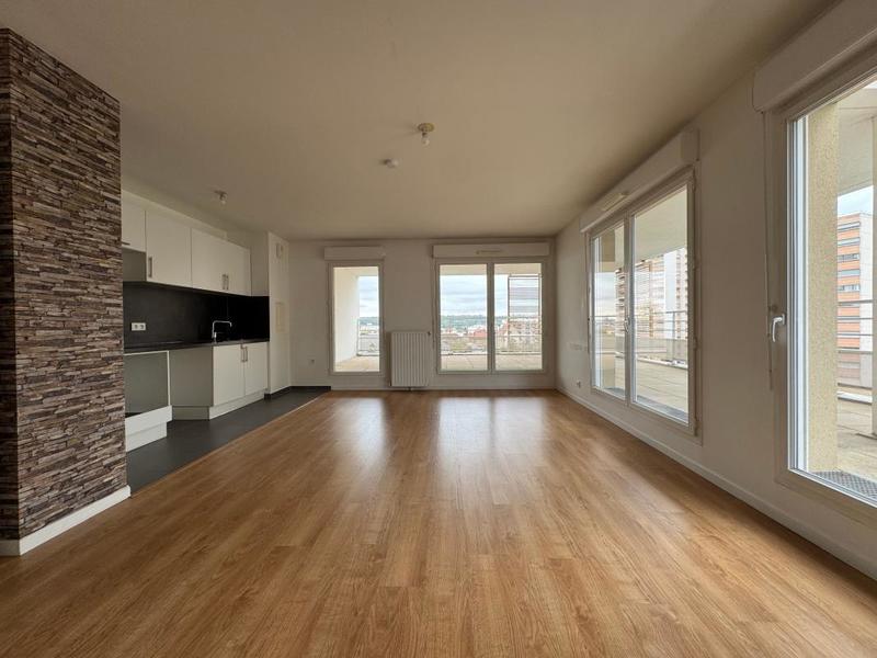 Appartement - 106 m² - 5 pièces