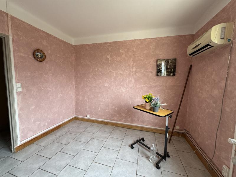 Maison traditionnelle - 255 m² - 10 pièces