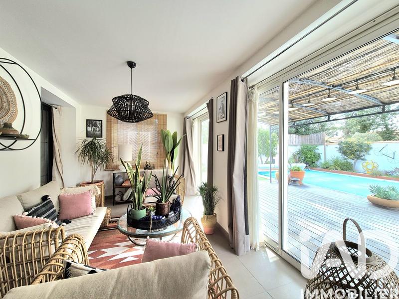 Maison - 180 m² - 5 pièces