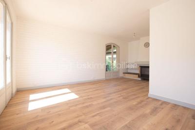 Maison - 94 m² - 5 pièces