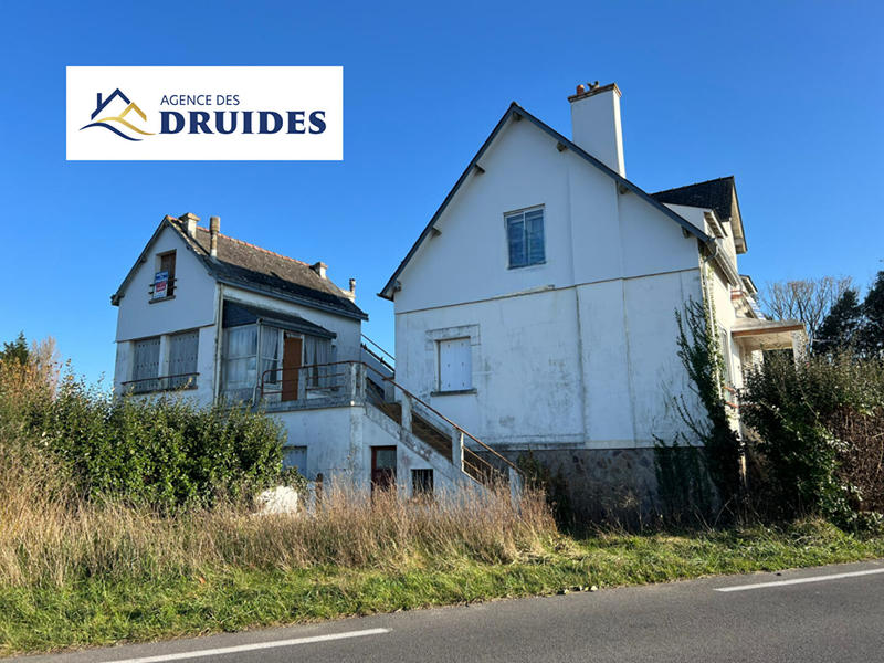 Maison - 250 m² - 25 pièces