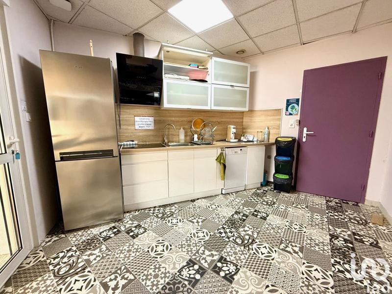 Local commercial - 2 054 m²