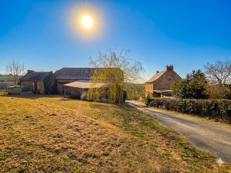 Maison - 165 m² - 8 pièces