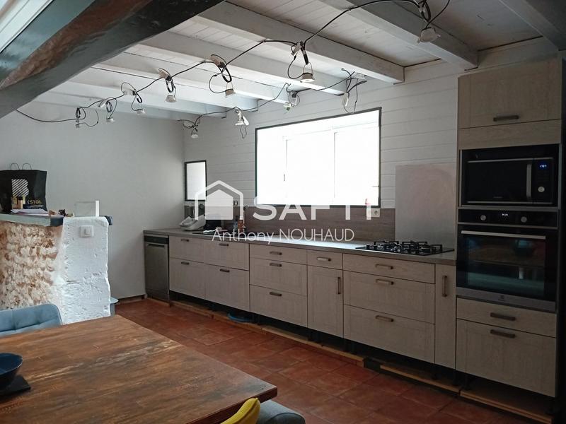 Maison - 122 m² - 2 pièces