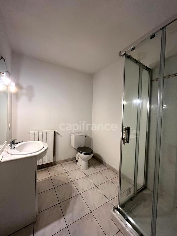 Maison - 232 m² - 7 pièces