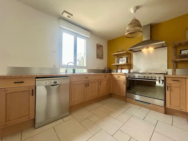 Maison - 140 m² - 7 pièces