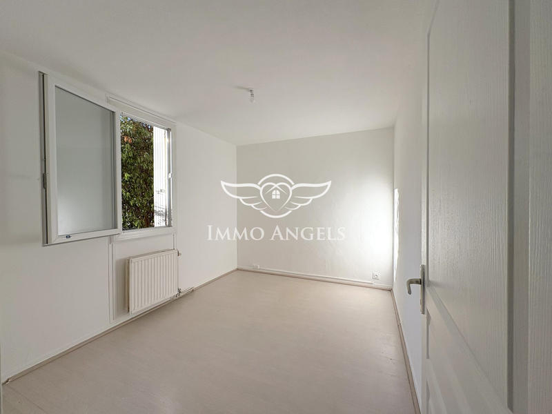 Appartement - 92 m² - 5 pièces