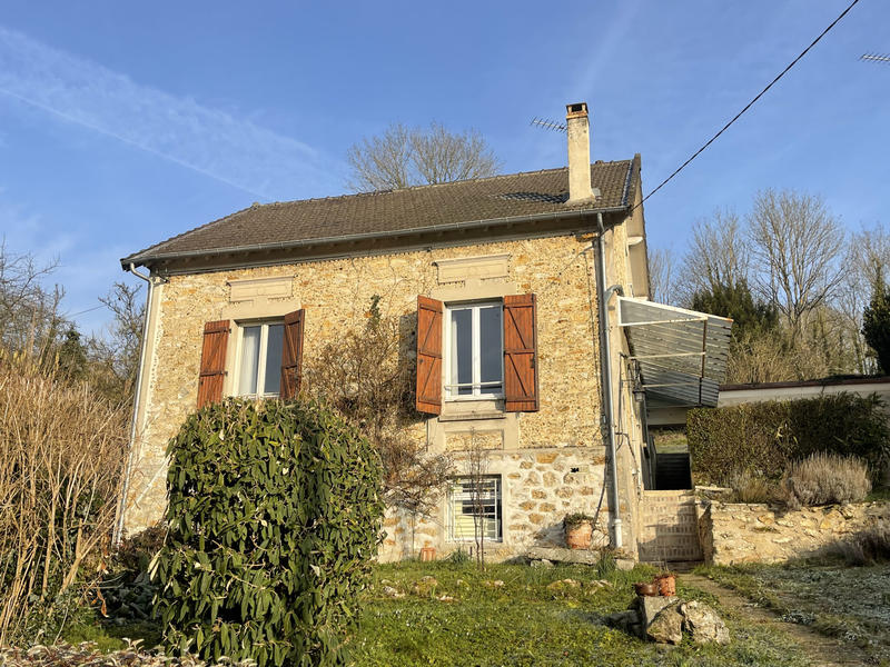 Maison - 95 m² - 4 pièces