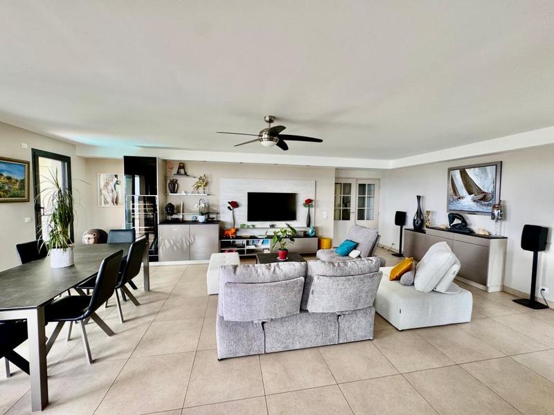 Appartement - 123 m² - 4 pièces