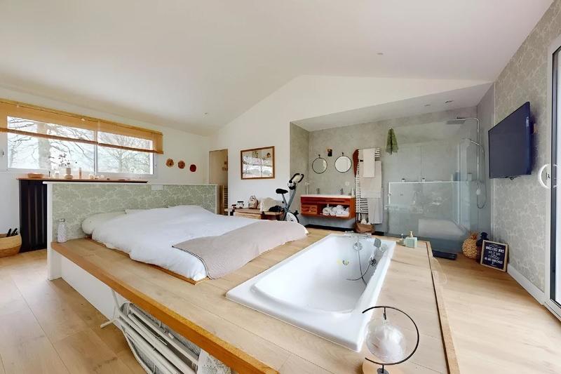 Pavillon - 183 m² - 7 pièces