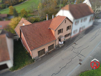 Maison traditionnelle - 111 m² - 5 pièces