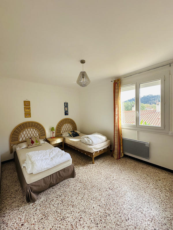 Maison - 170 m² - 8 pièces