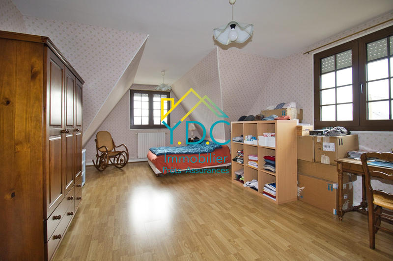 Maison - 121 m² - 6 pièces