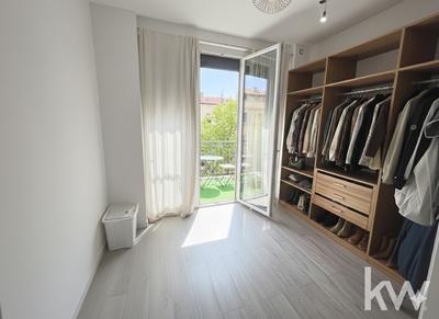 Appartement - 80 m² - 5 pièces