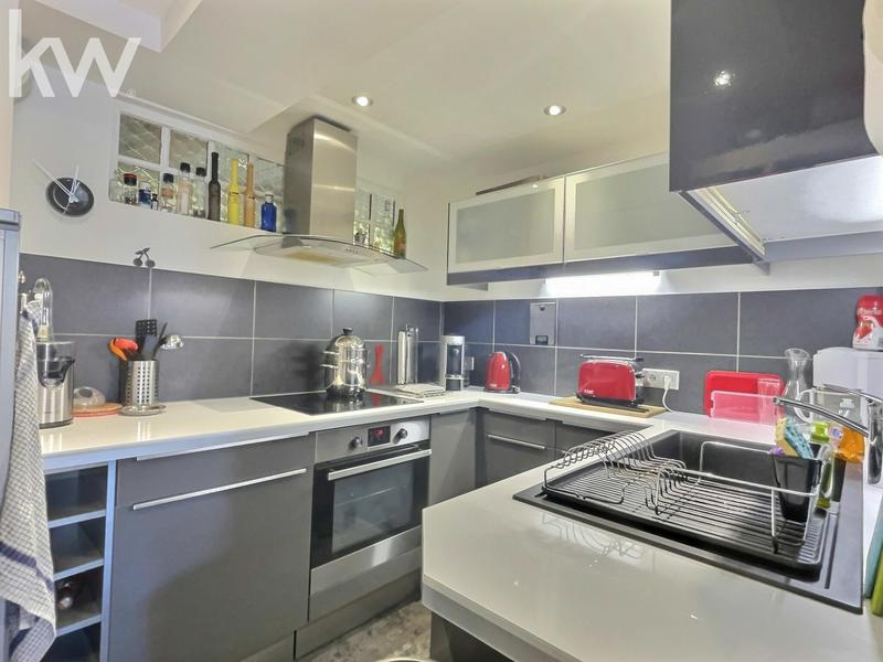 Appartement - 85 m² - 3 pièces