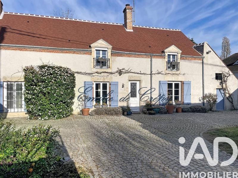 Maison - 184 m² - 9 pièces