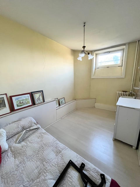 Immeuble - 20 pièces