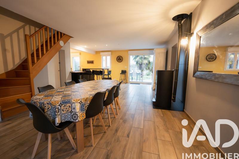 Maison - 179 m² - 9 pièces